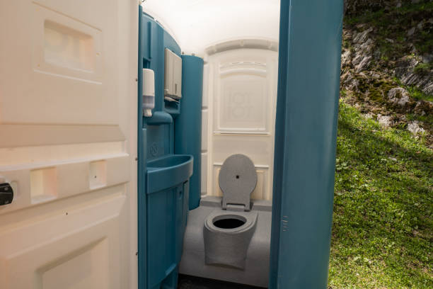 Best Sanitation services for porta potties  in Lakes West, CT