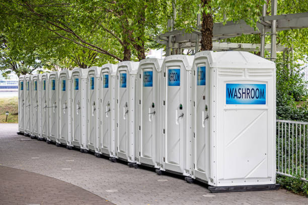 Best Portable bathroom rental  in Lakes West, CT